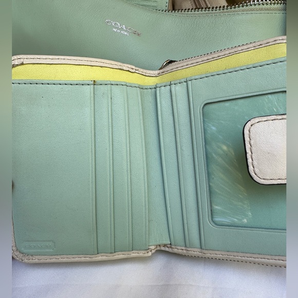 Coach Legacy Courtney mint green vintage crossbody bag with wallet - Picture 13 of 13